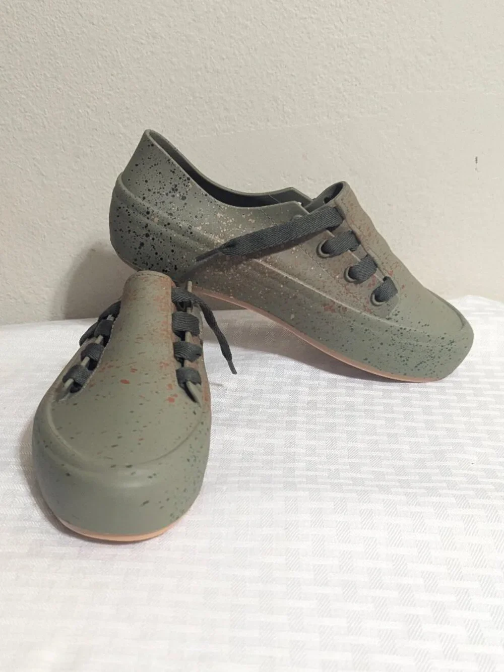 Melissa Ulitsa Slip-On Sneaker size 7